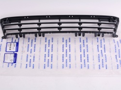 KRATKA ZDERZAKA PRZÓD CHROM OE VOLVO S80 V70 31323992